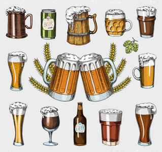 啤酒杯，马克杯或瓶的啤酒节。刻在墨手为 web 派对邀请或酒吧菜单旧素描和复古风格绘制的。白色背景上分离的设计元素