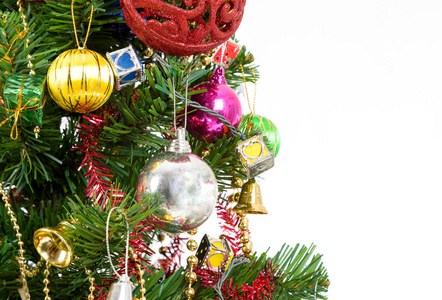 树上的圣诞树装饰品, 在白色上隔离