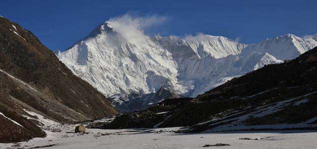 来自尼泊尔 Gokyo 的芒奥尤陶勒