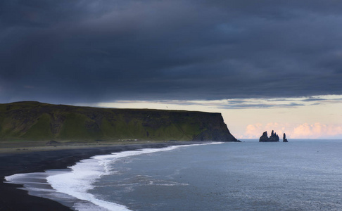 冰岛 Reynisfjara 黑沙滩