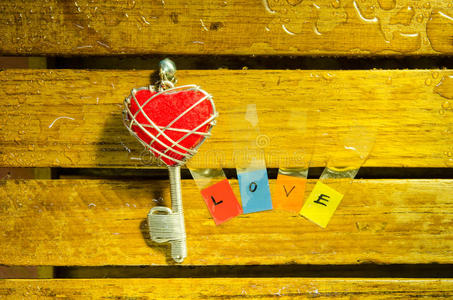 红心钥匙和爱情字母表