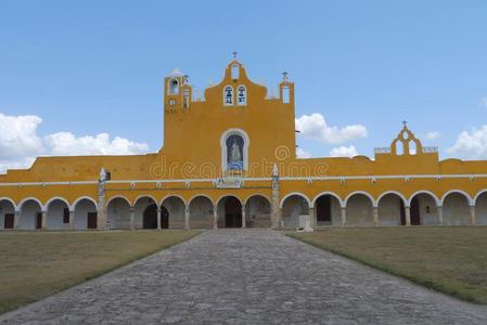 墨西哥尤卡坦教堂黄城修道院