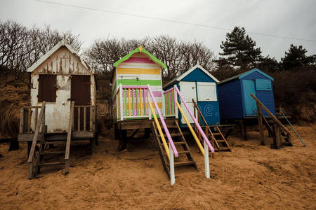 海岸上的海滩小屋