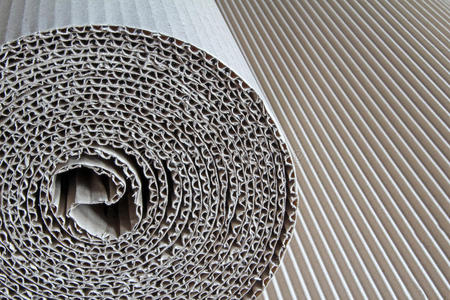 墙纸卷瓦楞纸板卷照片