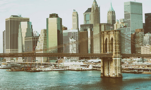 布鲁克林大桥和纽约曼哈顿地平线