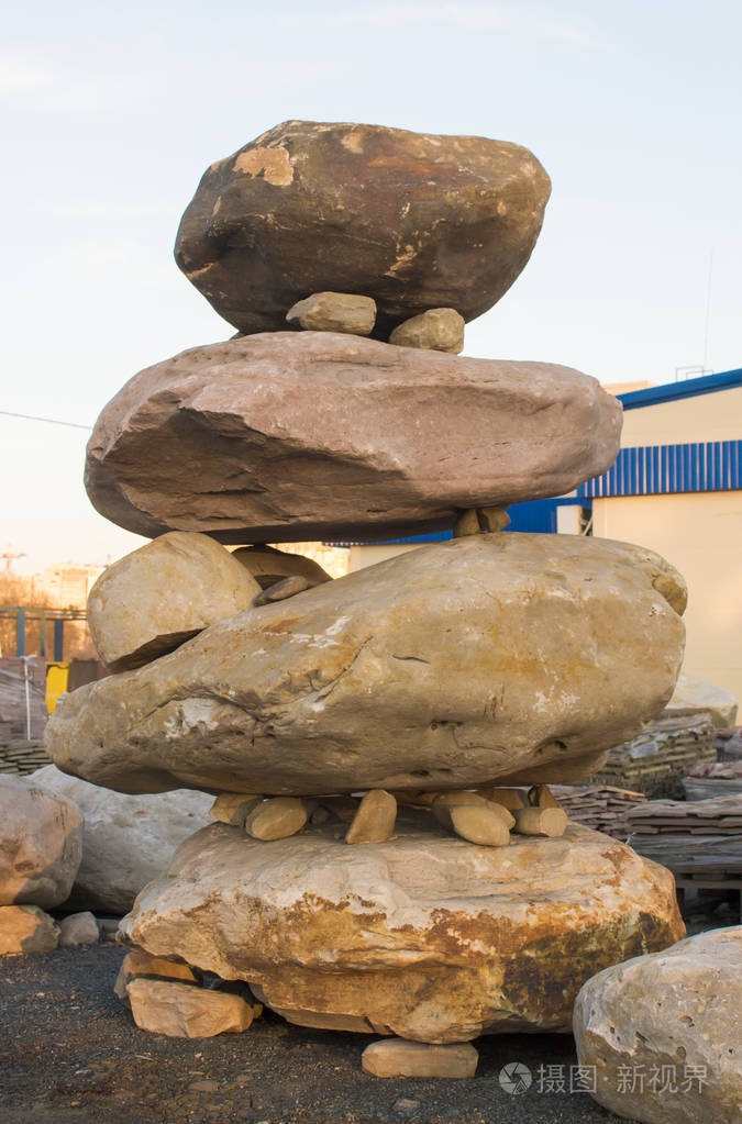 大石头为用途在风景设计当登上高山幻灯片和日本石庭院