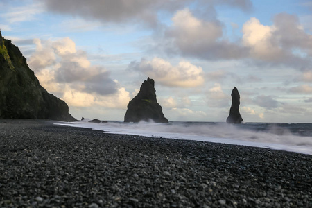 冰岛 Reynisdrangar 黑沙滩