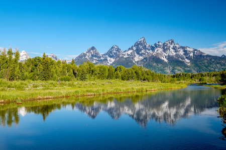 s Landing on the Snake River at morning. Grand Teton National Pa