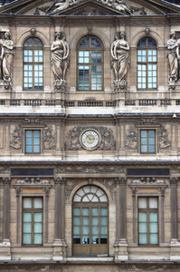 巴黎文艺复兴大厦图片