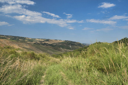 Pietranico 附近的夏季景观