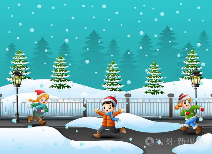 卡通儿童在雪园玩耍的矢量图