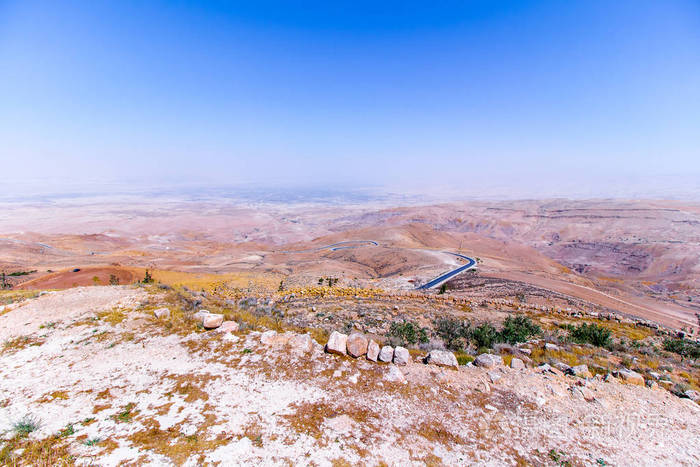 约旦山尼波山的应许之地