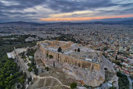 希腊雅典帕台农神庙和卫城鸟瞰图