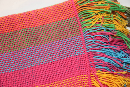 彩色针织服装和毛毯梳织机