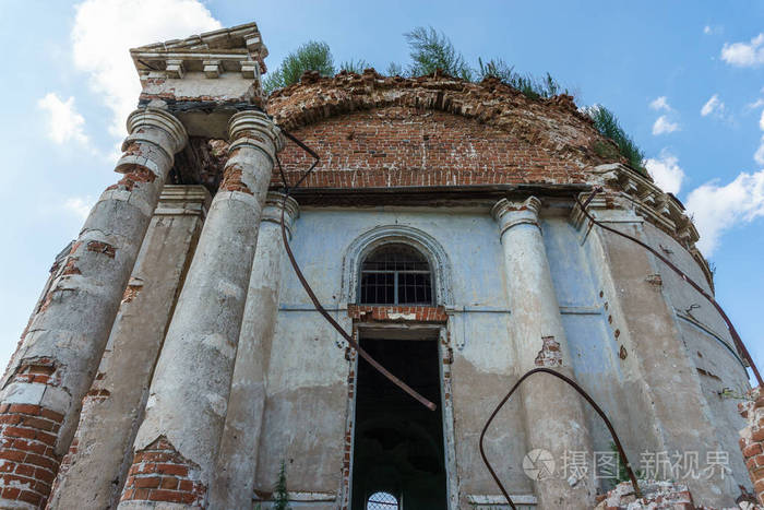 废弃的ancientrussian东正教教堂或寺庙或豪宅的废墟