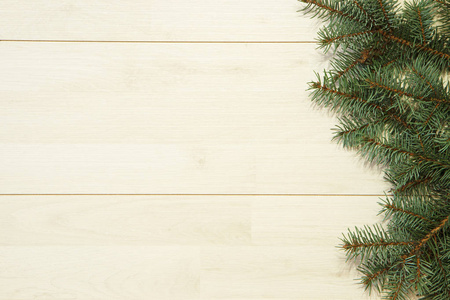 新年圣诞树上的木制背景模板