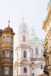 布拉格的圣尼古拉斯钟楼图片