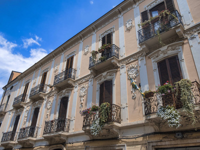 Sulmona 意大利, 历史宫殿