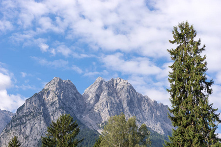 德国最高的山峰从德国的格劳村看到