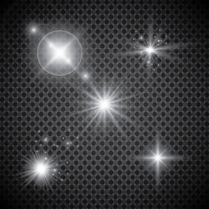 一组发光效果与透明隔离在格子矢量背景上。 透镜耀斑，射线，恒星和闪耀与波克收集