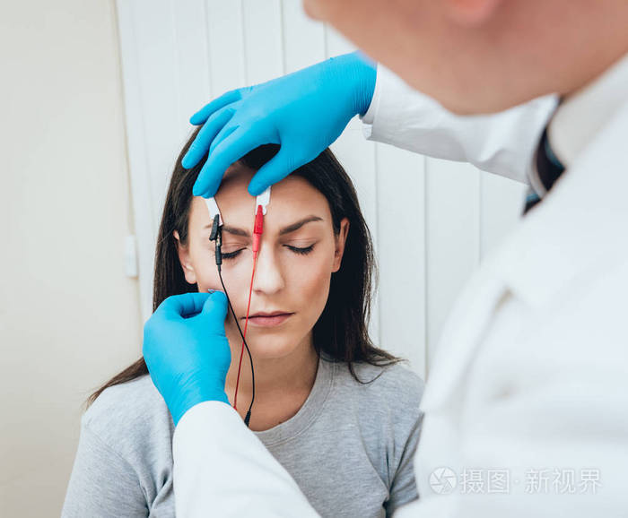 病人神经测试使用肌电图体检