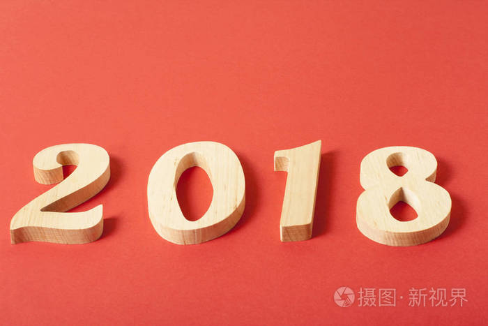 新年概念。红色背景数字2018