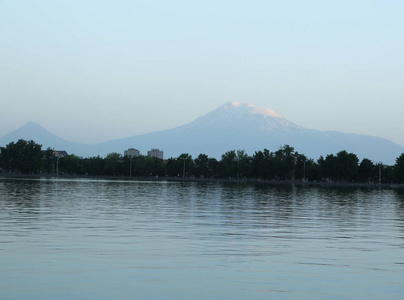 阿拉塔拉拉特山作为亚美尼亚的象征
