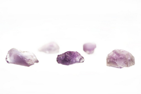 紫水晶的小石头