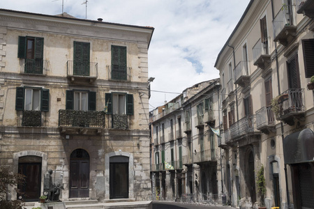 Sulmona 意大利, 历史建筑