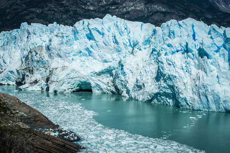 阿根廷卡拉法特冰川图片