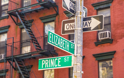 街道标志王子和伊丽莎白街道