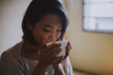 美丽的日本女性, 传统 apa 的生活方式