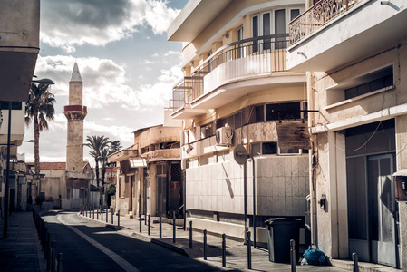安卡拉街道, 一个相当街道与风景房子在旅游区利马索尔。塞浦路斯