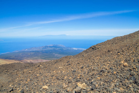 在特内里费的地质岩石。火山口