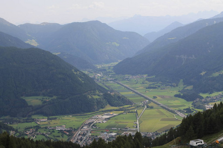 意大利北部高山景观