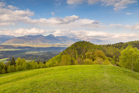 KamnikSavinja 阿尔卑斯山的山地景观