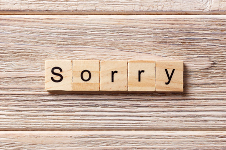 抱歉文字在桌, 概念照片