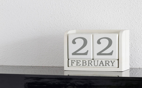 白色方块式日历当前日期22和月2月