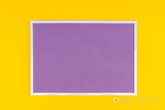 彩色背景上的空白框