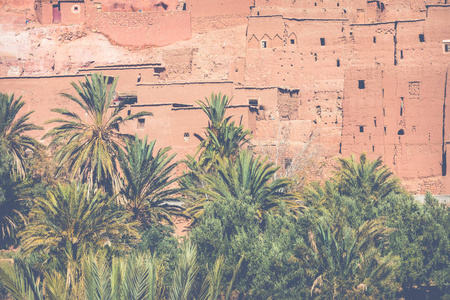 Morocc 瓦尔扎扎特城附近的 Haddou 城堡全景