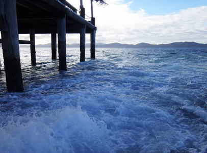 洗从温柔的螺旋桨杜尼岛巴布亚新几内亚。