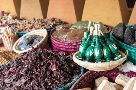 传统摩洛哥集市 露天市场 香料的选择