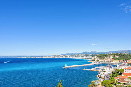 beachline 和法国安提蓝海的日光景观