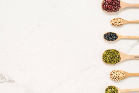 绿豆黄豆黑豆图片-绿豆黄豆黑豆素材-绿豆黄豆黑豆插画-摄图新视界