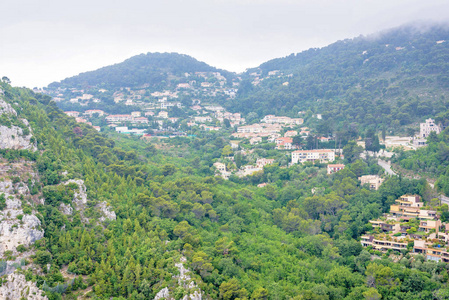 日光雾景至 Eze, 蔚蓝海岸, 与中世纪的浩村