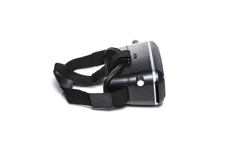 黑色虚拟现实VR头盔与智能手机隔离在白色背景上