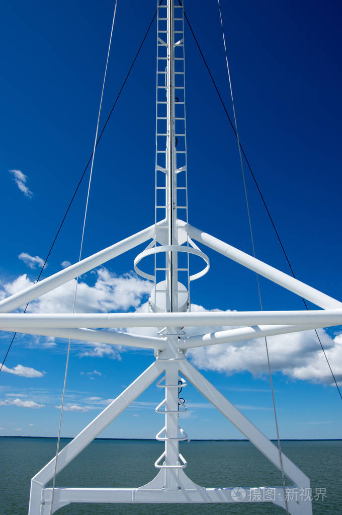 船的桅杆