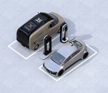 充电站电动送货车和银色轿车充电的等距视图。3D染图像..