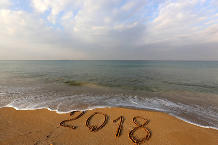 以色列北部地中海沿岸，祝贺2018年新年