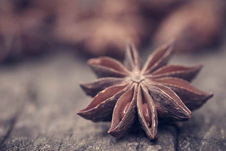 芳香的八角茴香图片